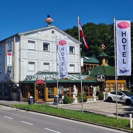 Hoeckner Plaza Hotel Attnang-Puchheim ภายนอก รูปภาพ